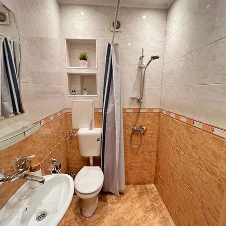 Apartamento Cairo 1bdr W Work Space Near Metro And Railway Station Sofía