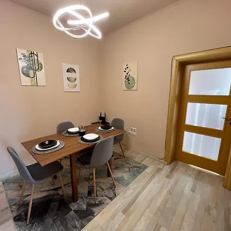 Lejlighed Cairo 1bdr W Work Space Near Metro And Railway Station